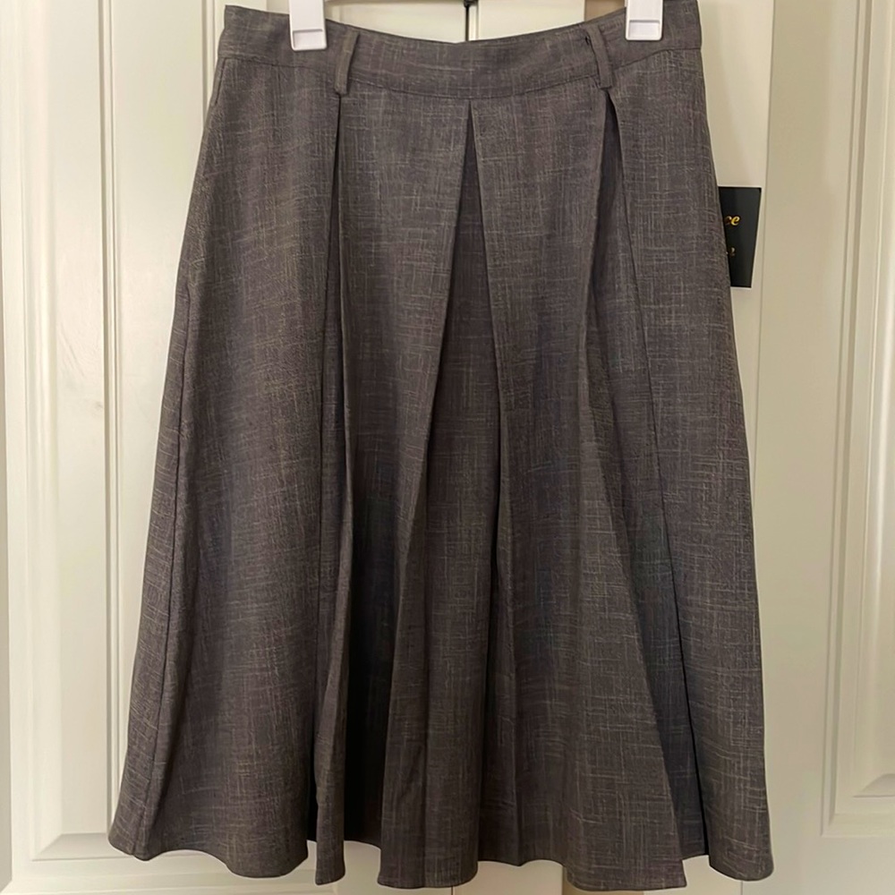 Grace and Glam Gray Pleated Midi Skirt